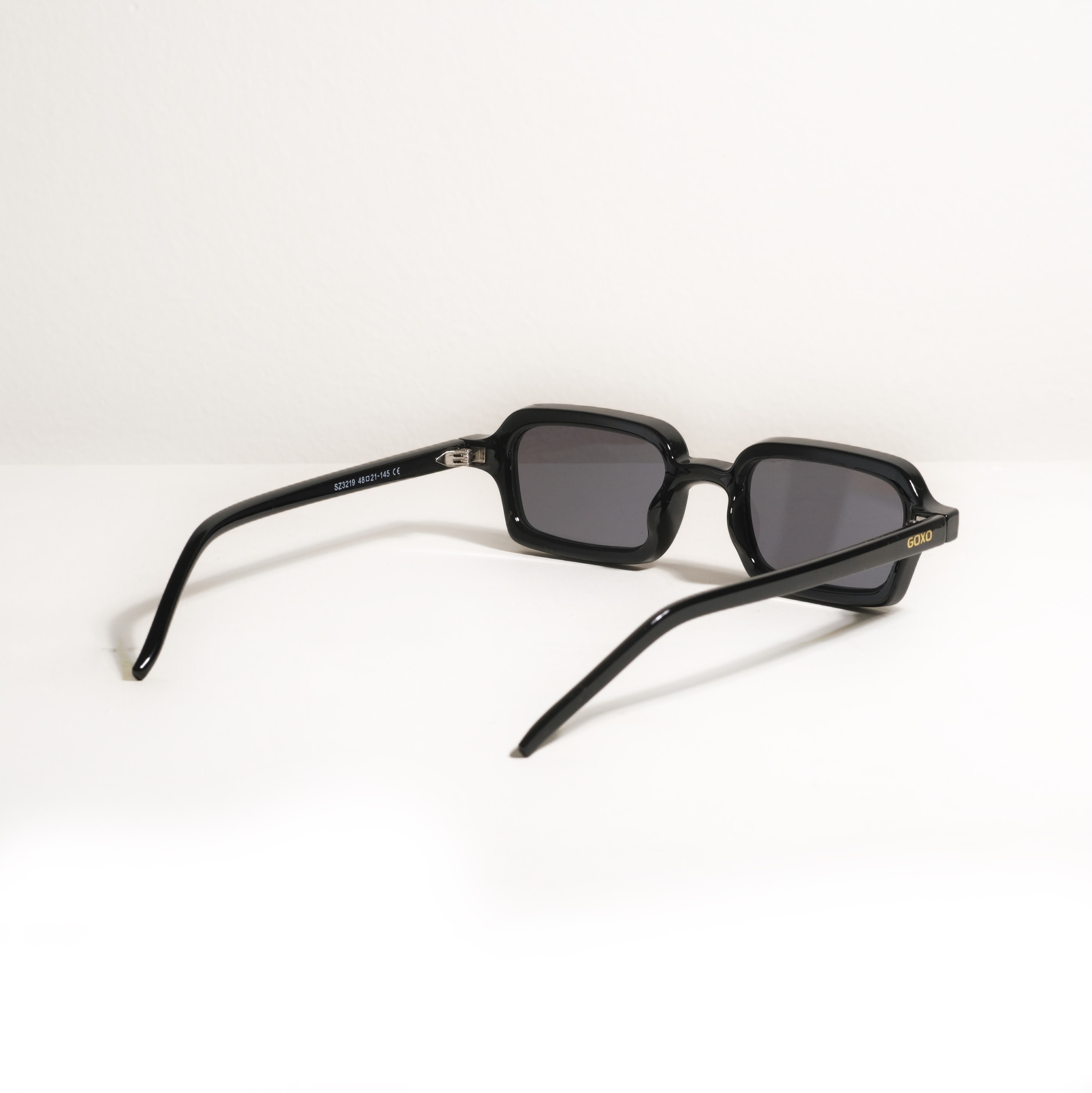 GOXO Square minimal black 883 alternate